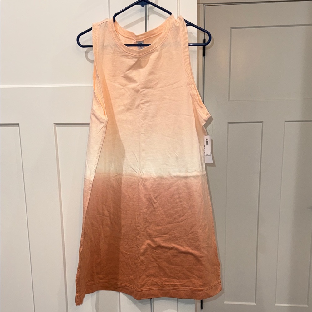Old Navy Peach to Rust Ombre Sleeveless Tank